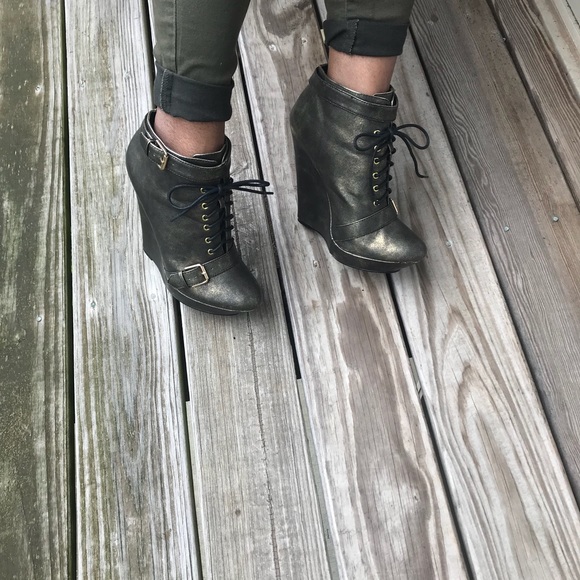 colin stuart antique gold wedge booties sz 10 - Picture 5 of 6